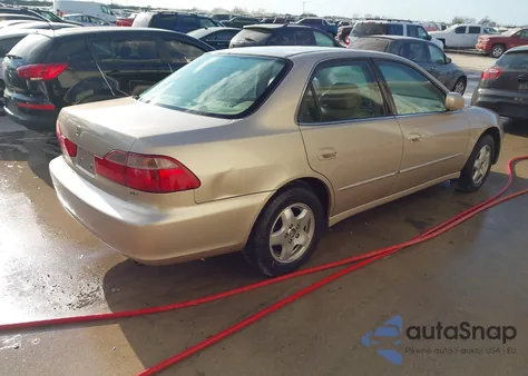 2000 Honda Accord 3.0 Ex из США, поврежденный, VIN 1HGCG1652YA034028